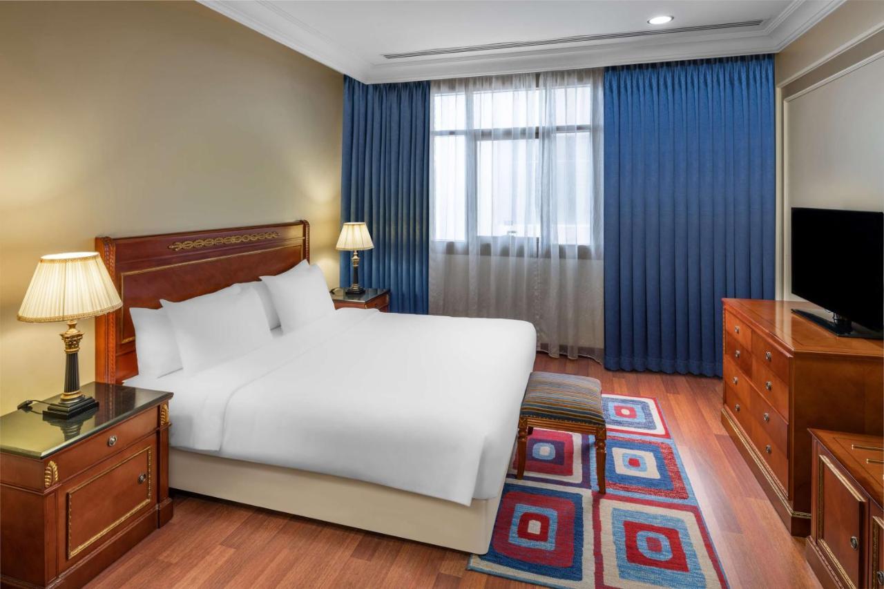 Radisson Blu Hotel, Dhahran Al Khobar Exterior foto